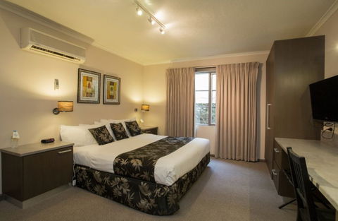 Eltham Gateway Hotel And Conference Centre - VIC Tourism 1