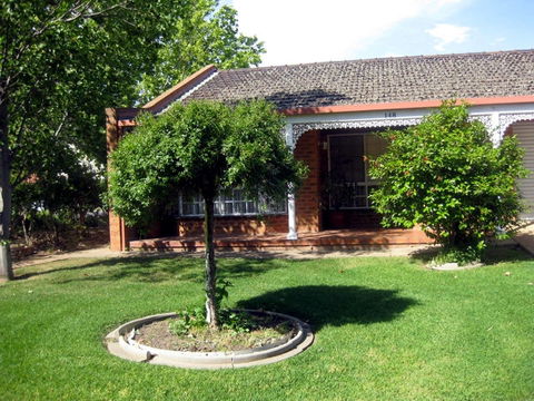 Millie Accommodation - VIC Tourism 0
