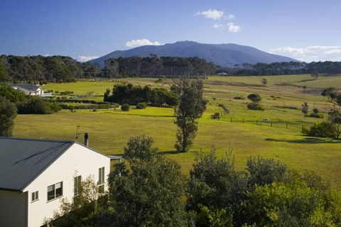 Mystery Bay Cottages - VIC Tourism 0