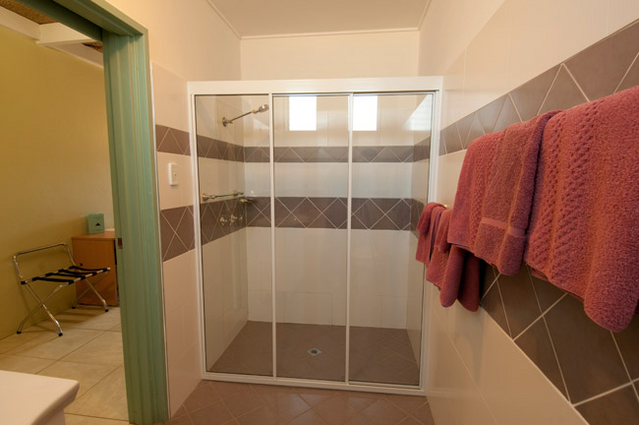 New Olympic Motel - VIC Tourism 2