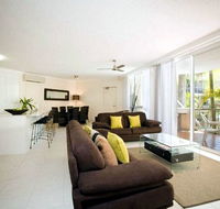 Noosa Tropicana - VIC Tourism