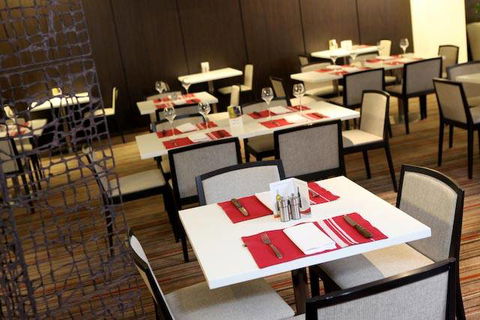 Novotel Sydney Parramatta - VIC Tourism 3