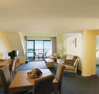 Oaks Waterfront Resort - VIC Tourism