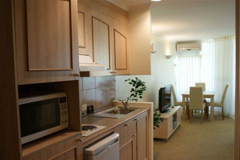 On The Beach Holiday Apartments - VIC Tourism 2