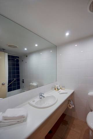 Outback Pioneer Hotel - VIC Tourism 11