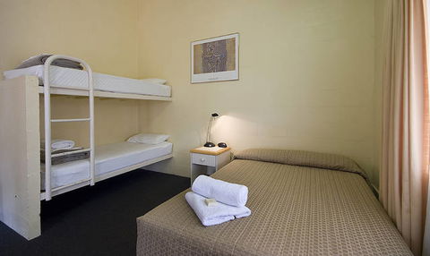 Outback Pioneer Hotel - VIC Tourism 13