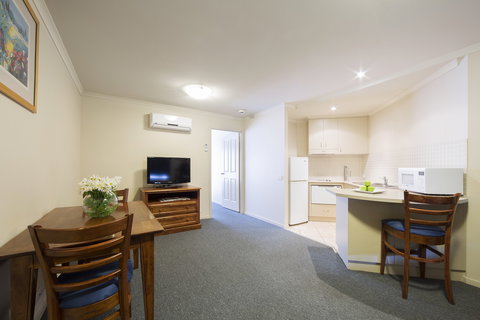 Parklands Apartments Dickson - VIC Tourism 1