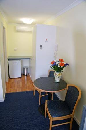 Pelican Motor Inn - VIC Tourism 1