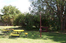 Philadelphia Motor Inn - VIC Tourism 0