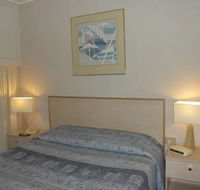 Pine Lodge Motel - VIC Tourism
