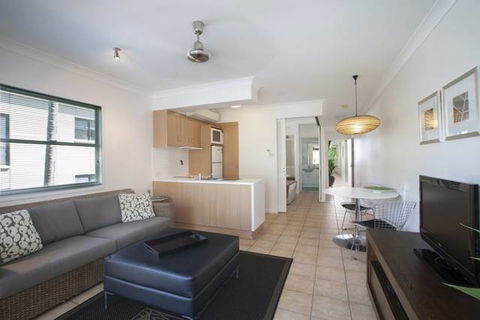 Port Douglas Apartments - VIC Tourism 1