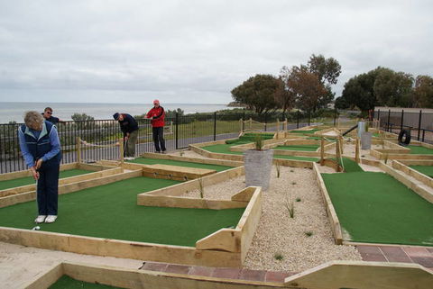 Port Vincent Caravan Park & Seaside Cabins - VIC Tourism 0