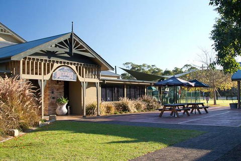 Potters Hotel Brewery Resort - VIC Tourism 0