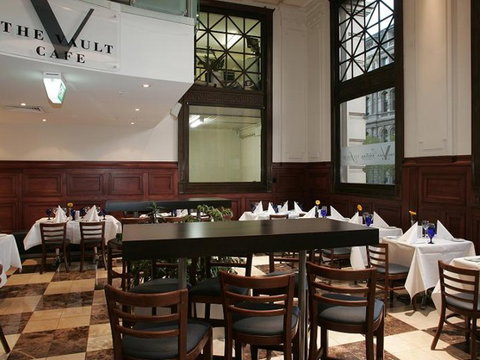 Quality Hotel Batman's Hill On Collins - VIC Tourism 3