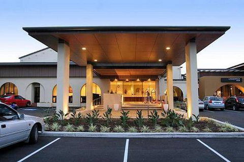 Quality Hotel Mermaid Waters - VIC Tourism 1