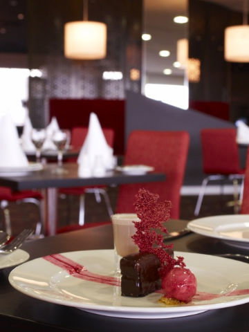 Quality Hotel Tabcorp Park - VIC Tourism 1