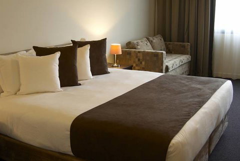 Quality Hotel Tabcorp Park - VIC Tourism 0