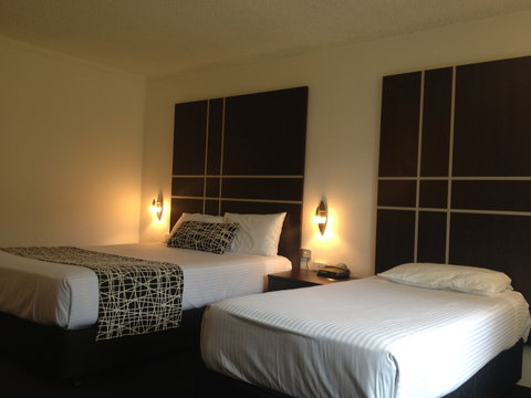 Quality Inn The Willows - VIC Tourism 5