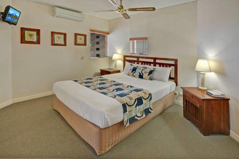 Raffles Mooloolaba - VIC Tourism 1