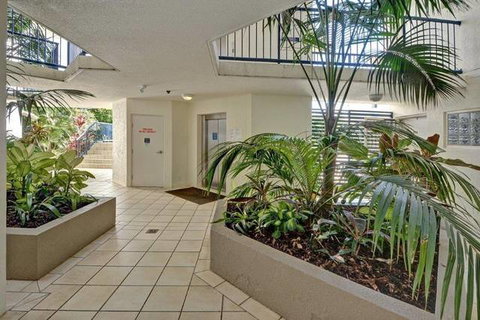 Raffles Mooloolaba - VIC Tourism 6