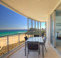 Reflections Coolangatta Beach - VIC Tourism