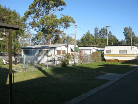 Riviera Caravan Park - VIC Tourism 2