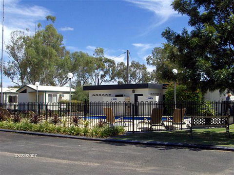 Roma Big Rig Tourist Park - VIC Tourism 0