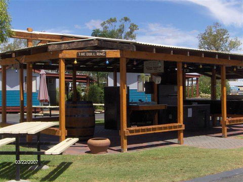 Roma Big Rig Tourist Park - VIC Tourism 1
