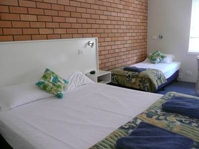 Rosebourne Gardens Motel - VIC Tourism 0