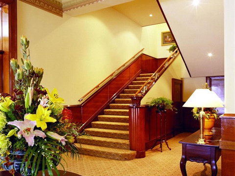 Royal Exchange Hotel - VIC Tourism 2