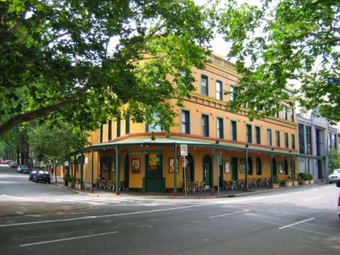 Royal Exhibition Hotel - VIC Tourism 0
