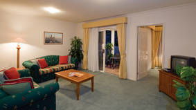 Royal Woods Resort - VIC Tourism 8