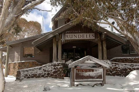 Rundells Alpine Lodge - VIC Tourism 3