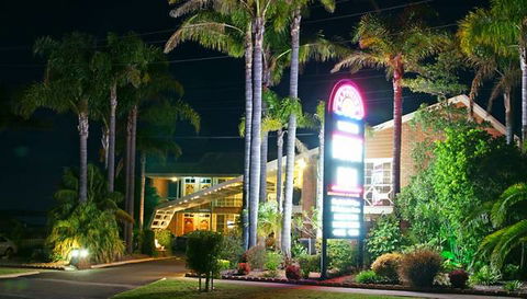 Sapphire Waters Motor Inn - VIC Tourism 3