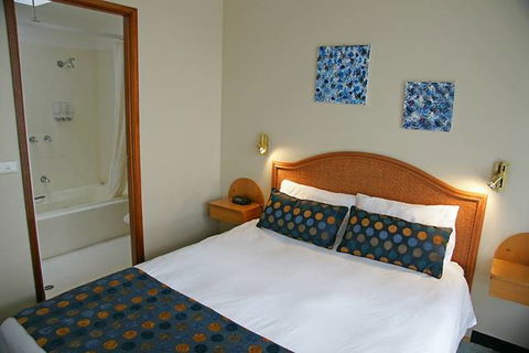 Sapphire Waters Motor Inn - VIC Tourism 5