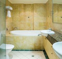 Sea Change Beachfront Apartments - VIC Tourism