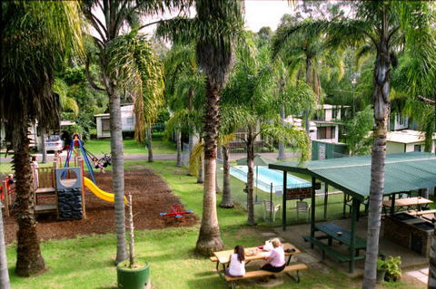 Shady Willows Holiday Park - VIC Tourism 0