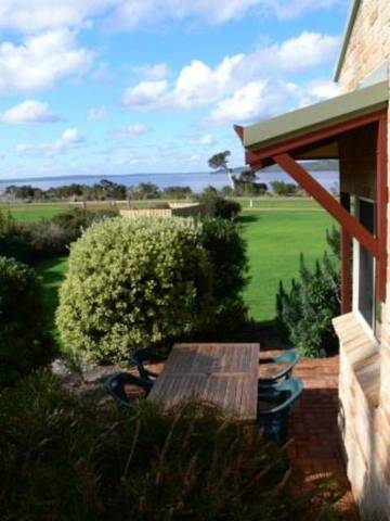 Spring Bay Villas - VIC Tourism 1