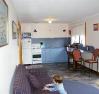 Sunset Holiday Villas - VIC Tourism