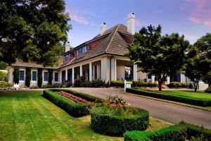 Peppers Manor House - VIC Tourism 4