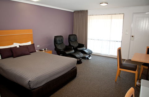 Sportsmans Motor Inn - VIC Tourism 2