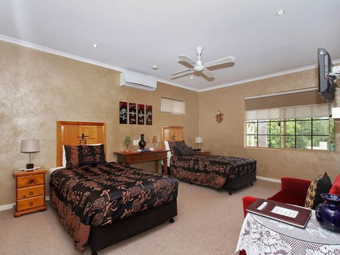 Armadale Cottage Bed And Breakfast - VIC Tourism 6