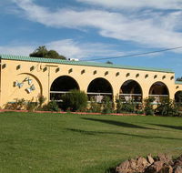 Tarcutta Halfway Motor Inn/Horse Hotel - VIC Tourism