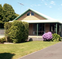 The Black Dolphin - VIC Tourism