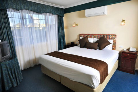 The Clifton Motel And Grittleton Lodge - VIC Tourism 5