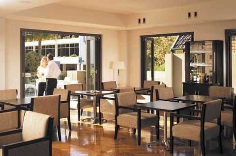 Ramada Perth, The Outram - VIC Tourism 0
