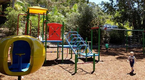 The Palms At Avoca - VIC Tourism 5