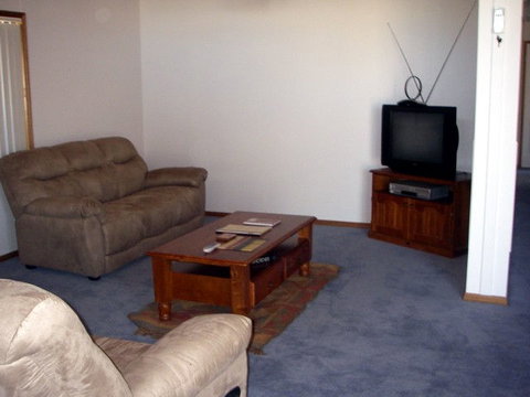 The Real McCoy Holiday Accommodation - VIC Tourism 4