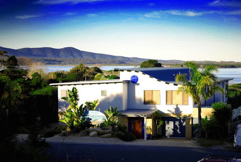 The Wave Oasis B&B - VIC Tourism 0