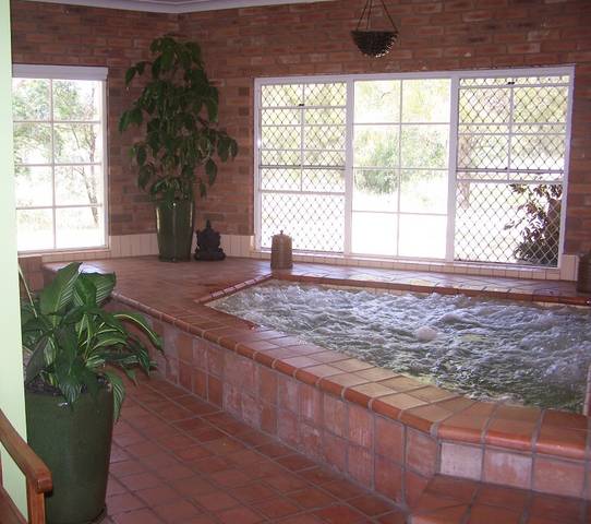 Thurgoona NSW VIC Tourism